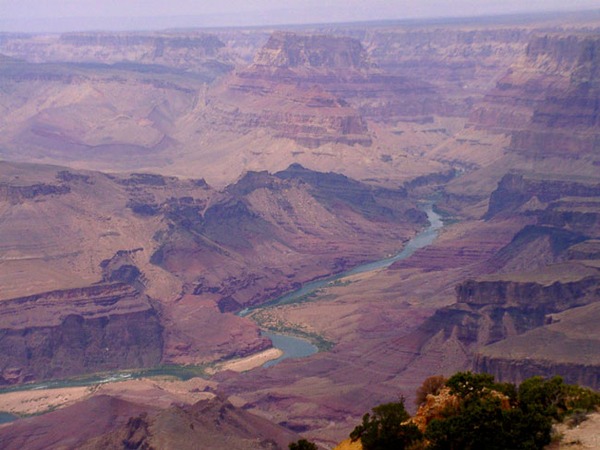 The Grand Cayon - one of the greatest natural wonders
Grand Cayon experience travel - the river has duged deep into the rock. From our vantage point, there are 2 full days hike to the Colorado River.