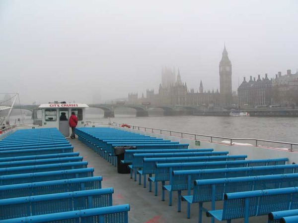 London Travel - Boat trip on the Thames to Greenwich
London travel experience - boat trip to Greenwich - passing the Dooks, London Bridge - a cup of hot tea - and you're there!