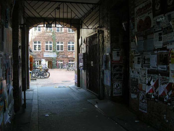 Berlin courtyards - everywhere you discover as a visitor to wonderful places
 Berlin and its backyards - mysterious insights - and who is curious can always find something great ...